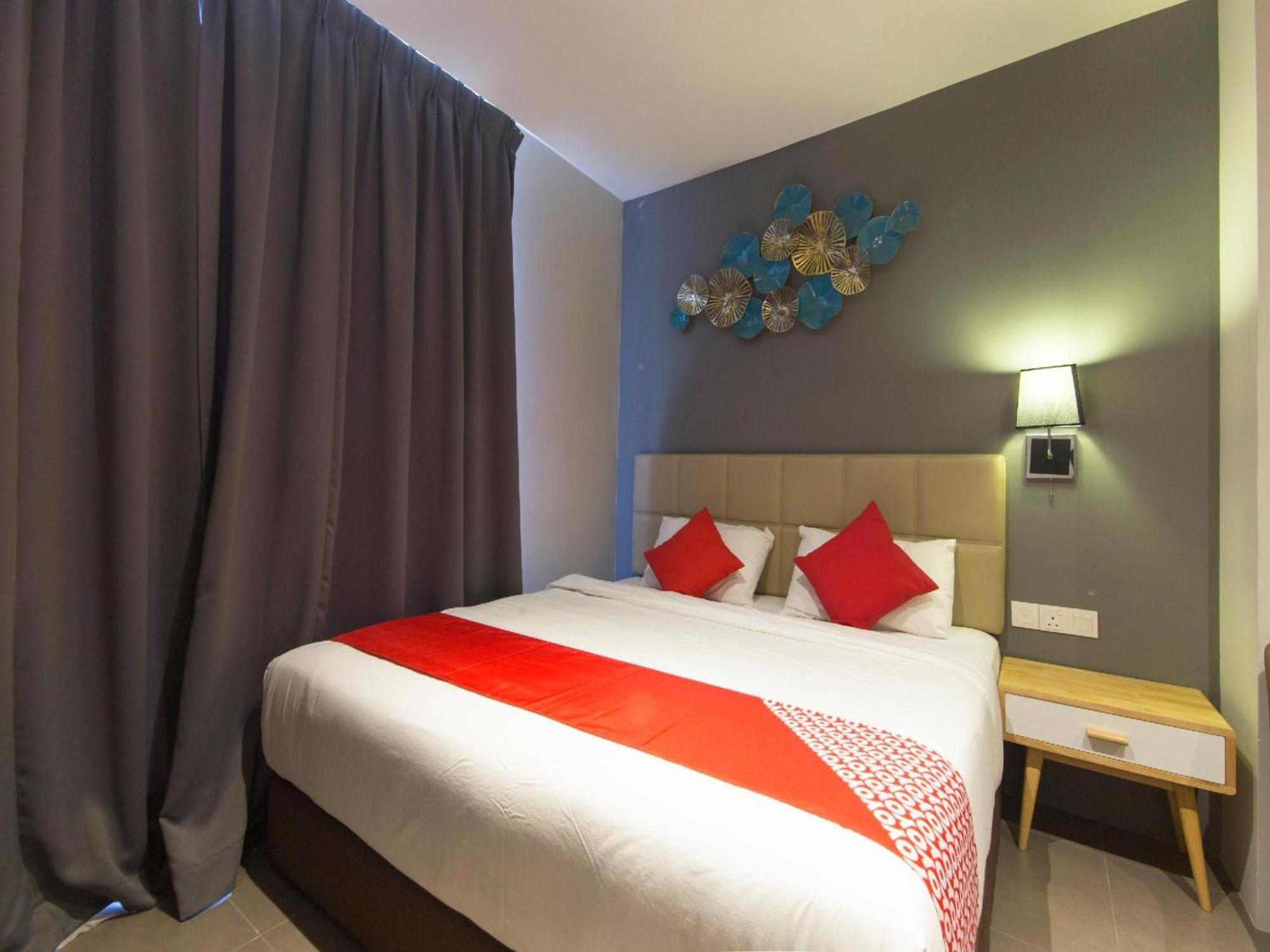 Yootel Boutique Hotel Каджанг Екстериор снимка