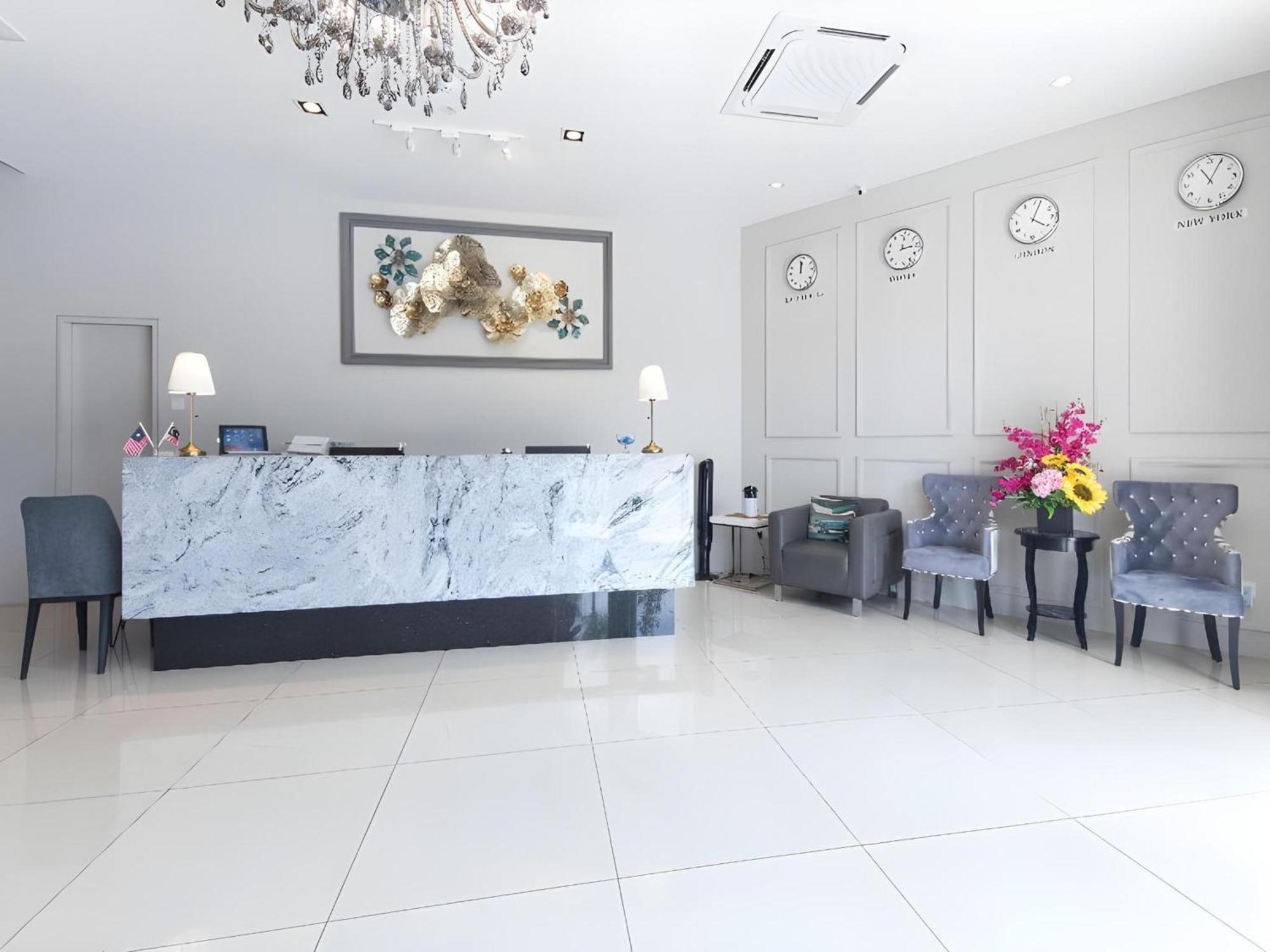 Yootel Boutique Hotel Каджанг Екстериор снимка