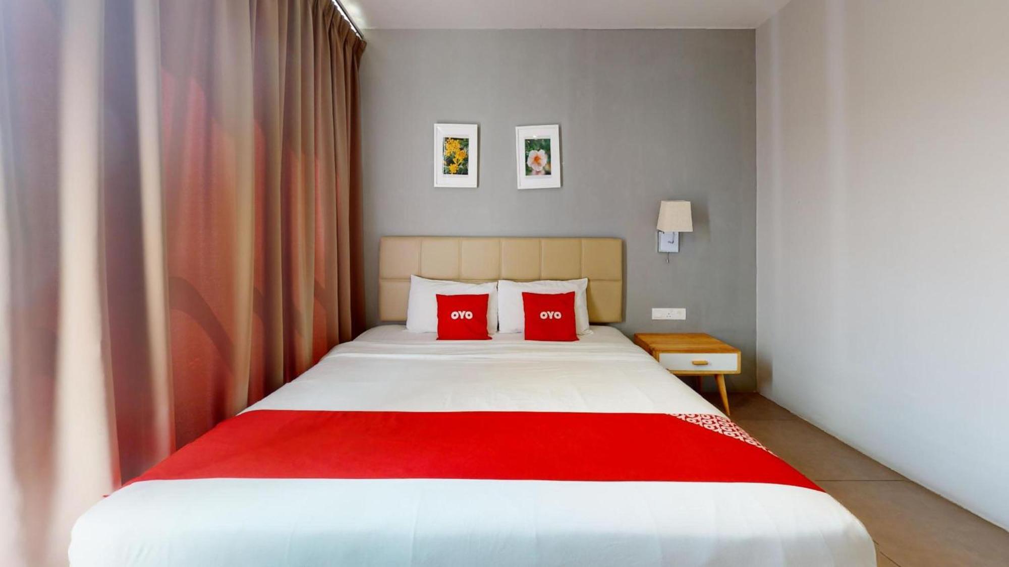 Yootel Boutique Hotel Каджанг Екстериор снимка