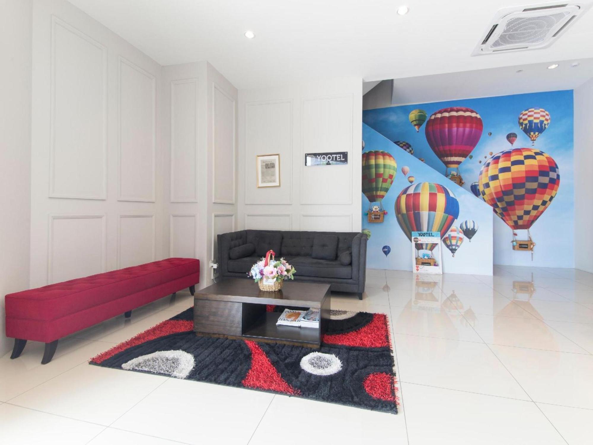 Yootel Boutique Hotel Каджанг Екстериор снимка