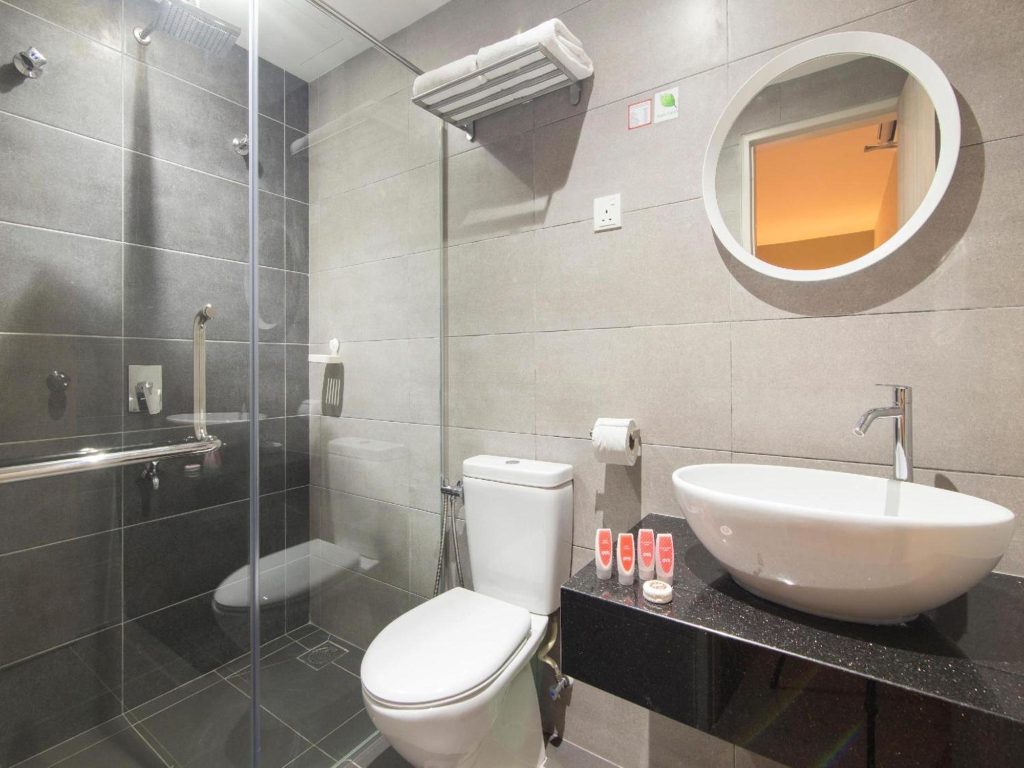 Yootel Boutique Hotel Каджанг Екстериор снимка